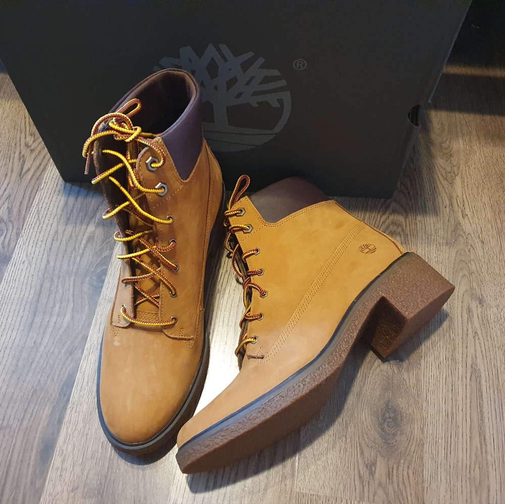 Timberland Brinda Boots Wheat Nubuck Size 9